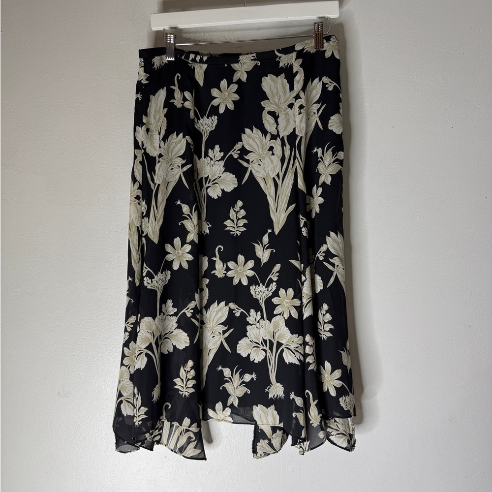 Loft Black White Floral Midi Skirt Asymmetrical Size‎ 8